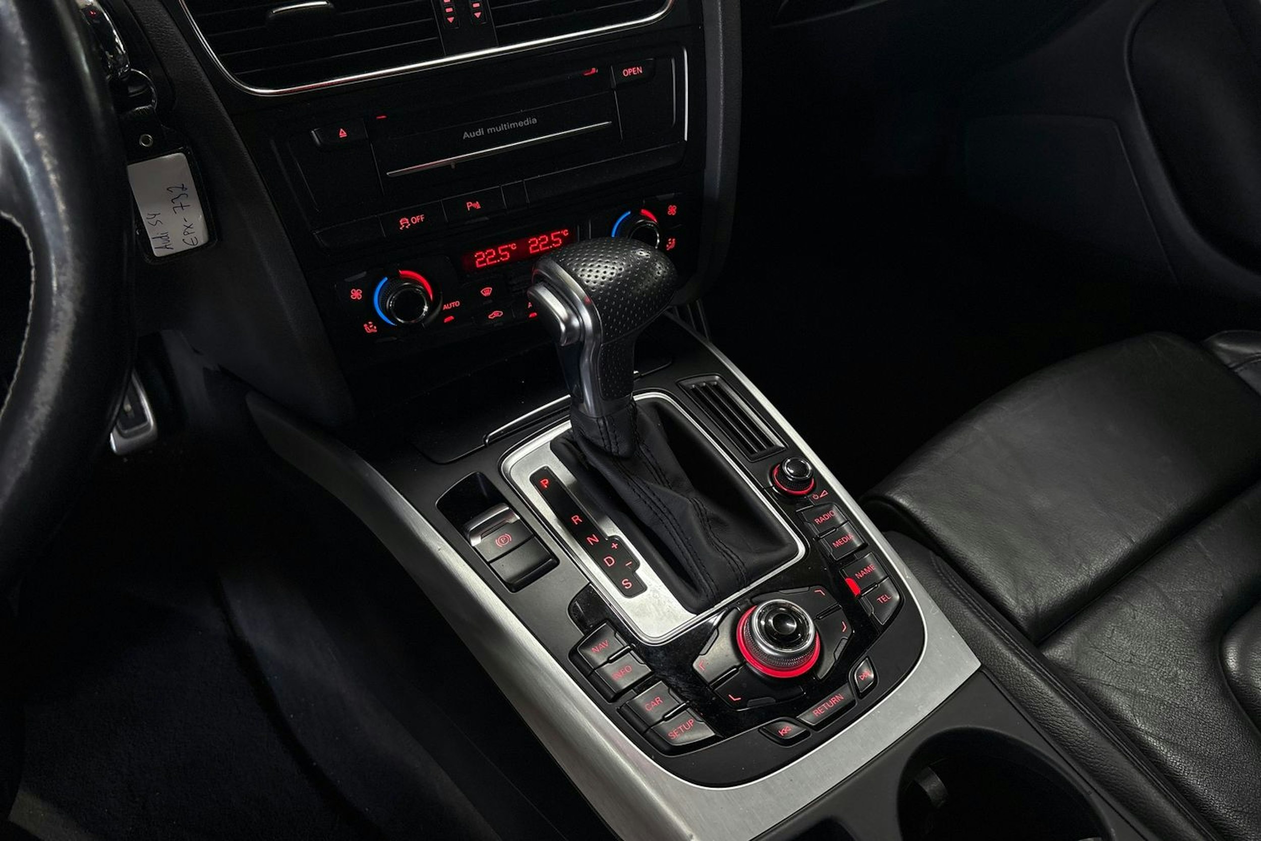 musta Audi S4 2012 kuva 21.