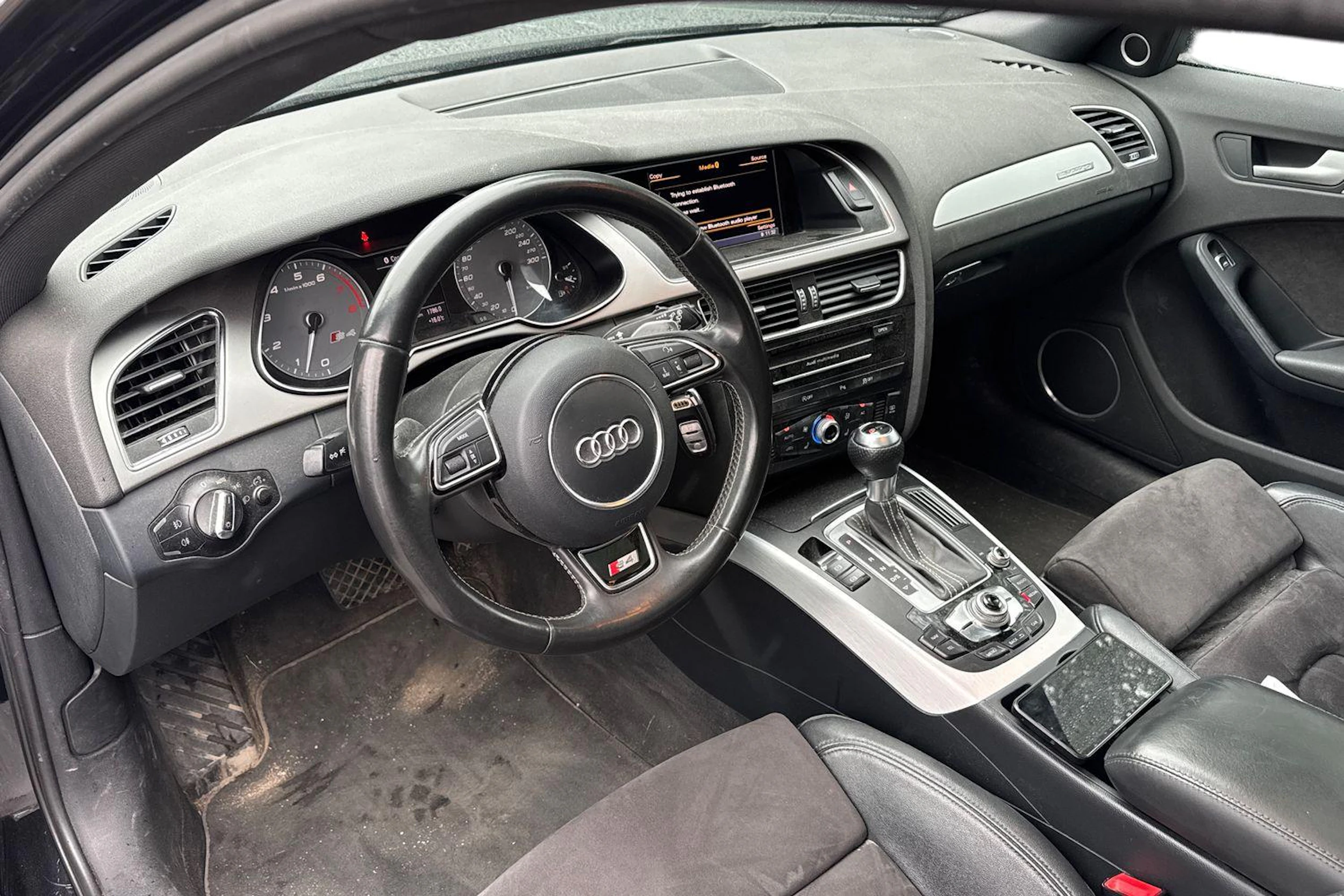 musta Audi S4 2012 kuva 3.
