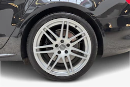 Musta Audi S4 2012 kuva 9.