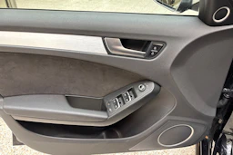 Musta Audi S4 2012 kuva 15.