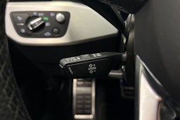 valkoinen Audi S4 2023 kuva 17.