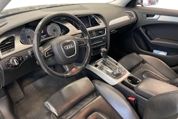 Musta Audi S4 Avant 2011 kuva 3.