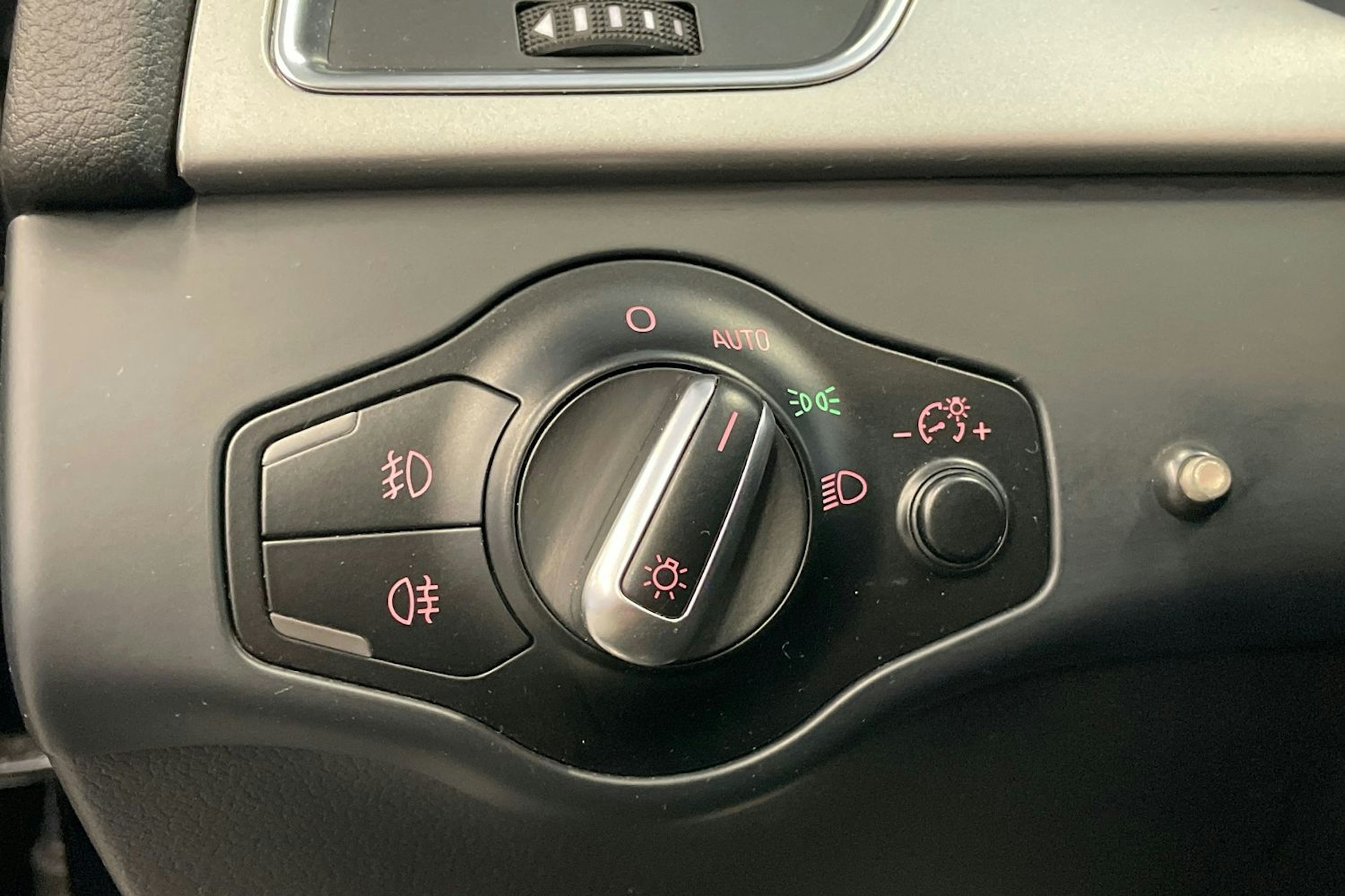 Musta Audi S4 Avant 2011 kuva 15.