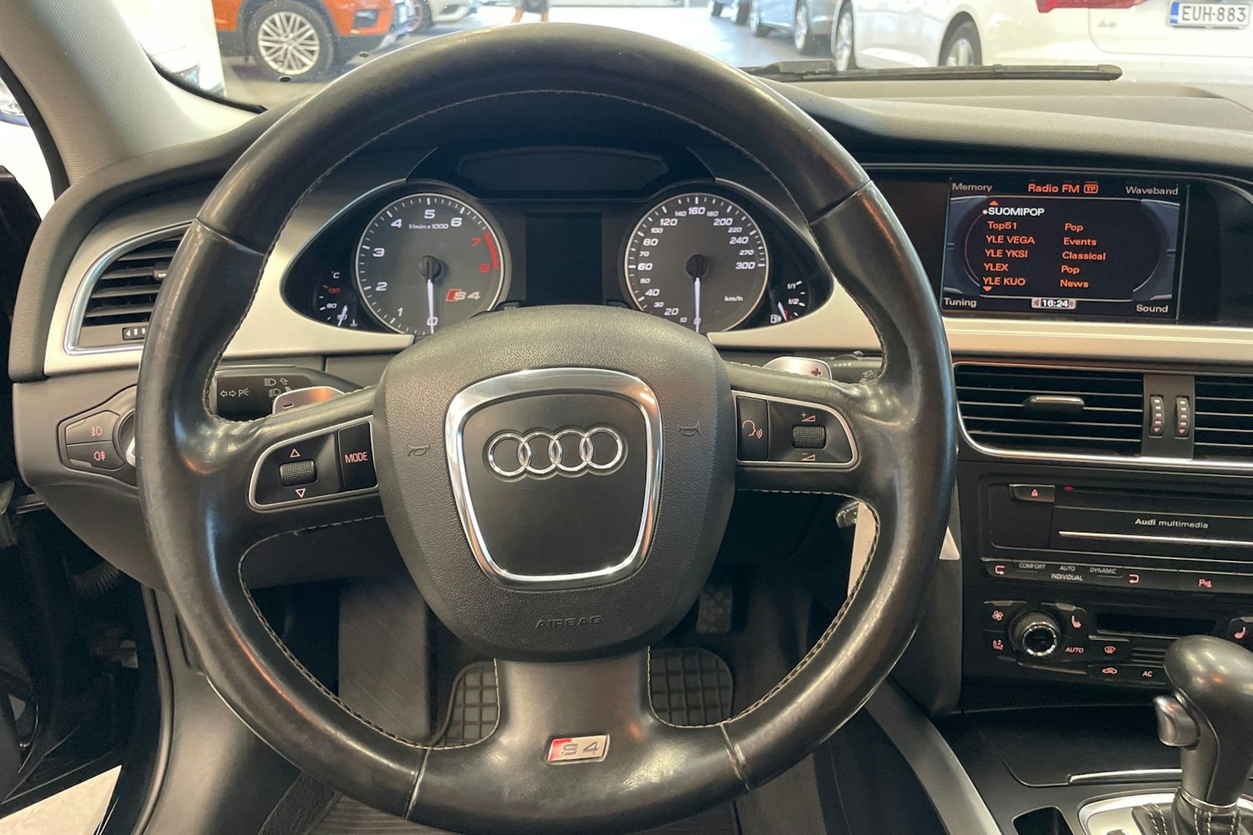 Musta Audi S4 Avant 2011 kuva 16.