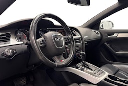 Musta Audi S5 2011 kuva 7.