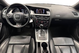 Musta Audi S5 2011 kuva 9.