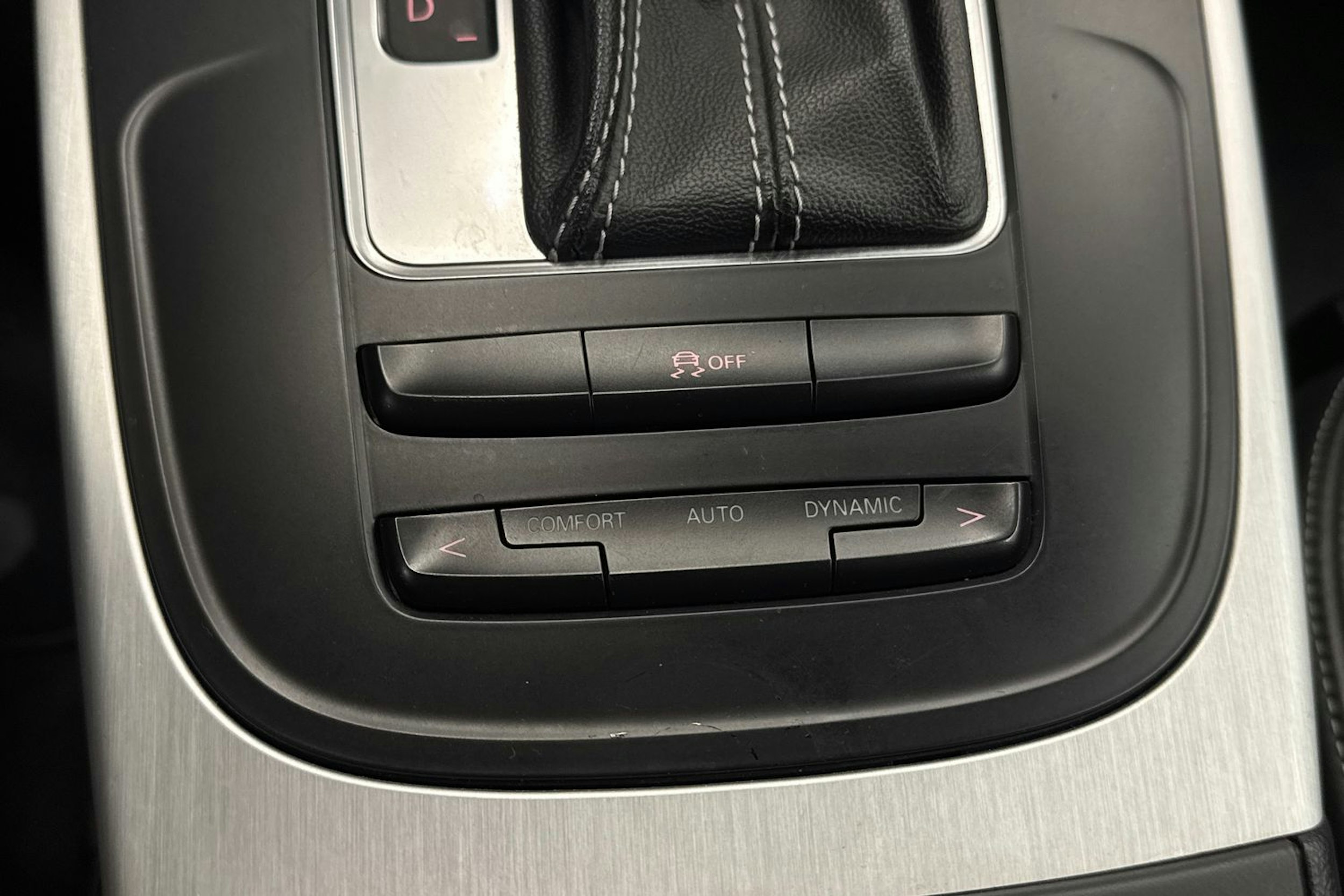 Musta Audi S5 2011 kuva 21.