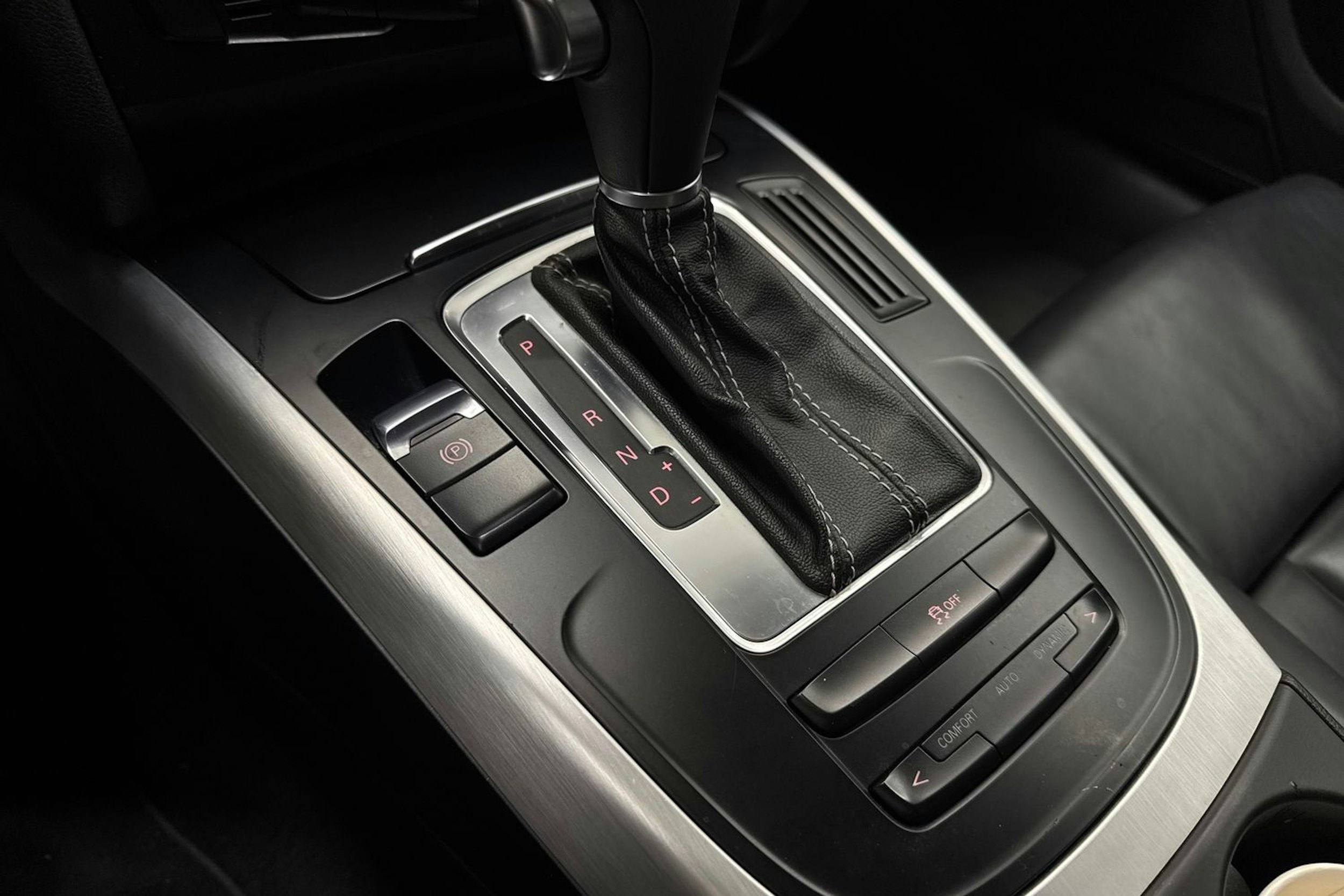 Musta Audi S5 2011 kuva 22.