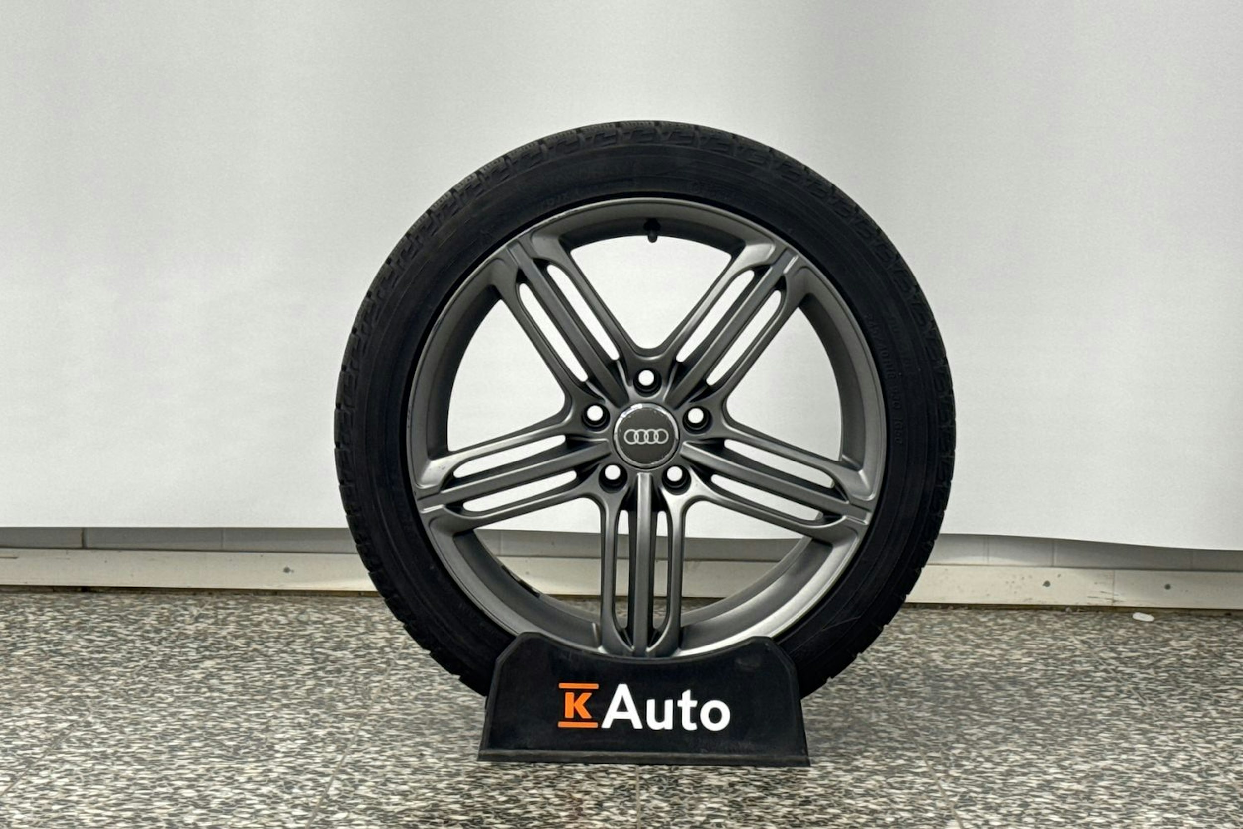 Musta Audi S5 2011 kuva 33.