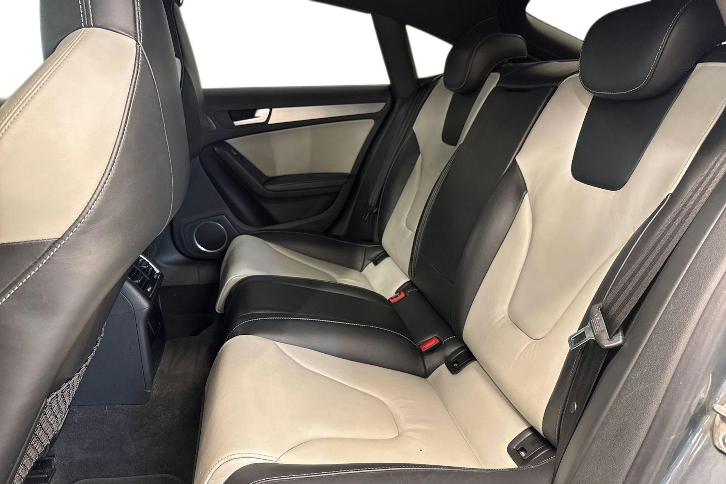 harmaa Audi S5 2012 kuva 8.