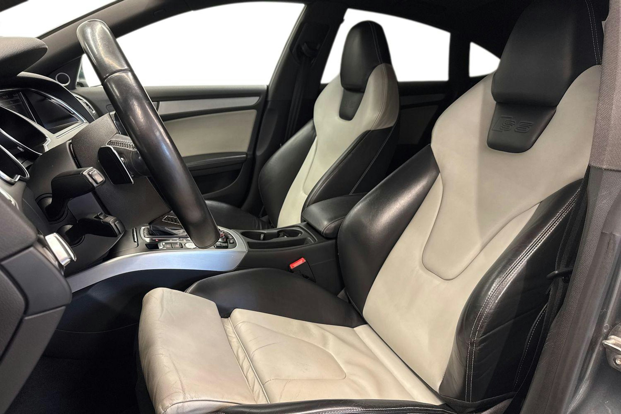 harmaa Audi S5 2012 kuva 9.