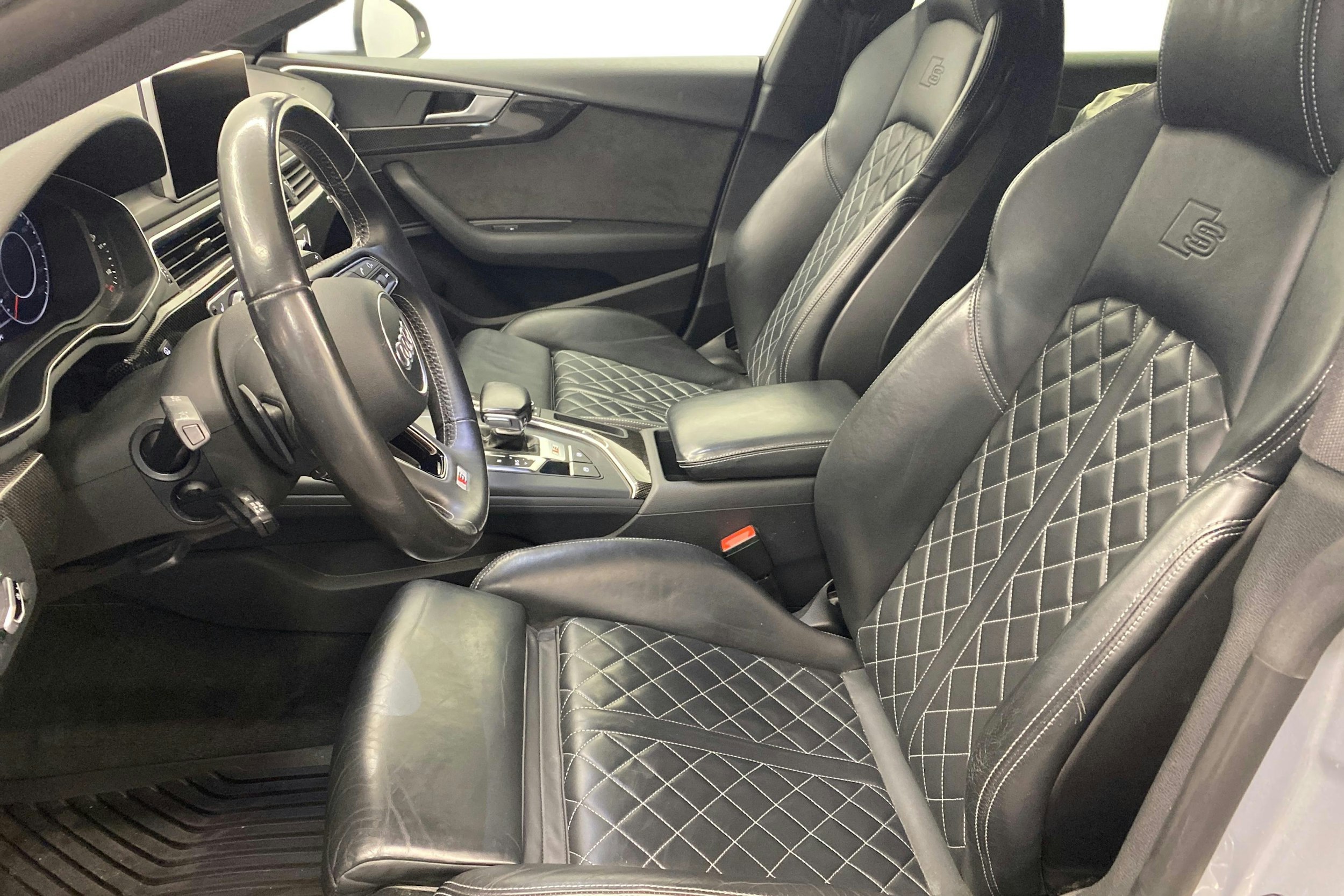 harmaa Audi S5 2017 kuva 10.