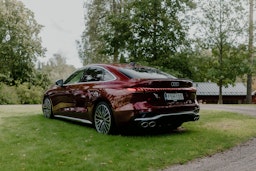 punainen Audi S5 2024 kuva 4.