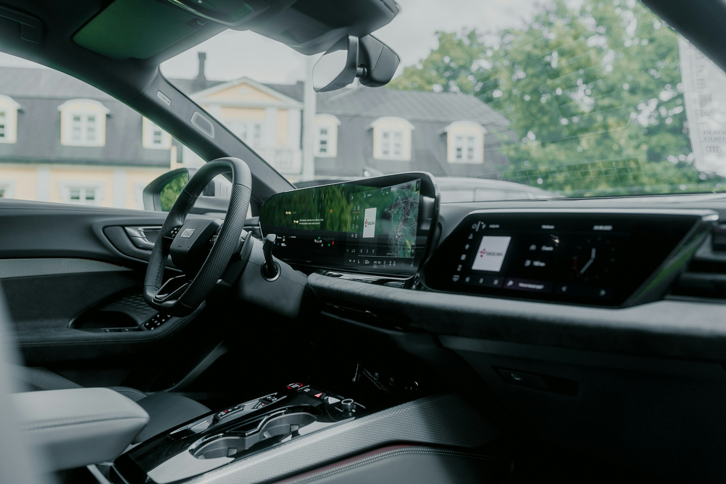 punainen Audi S5 2024 kuva 7.