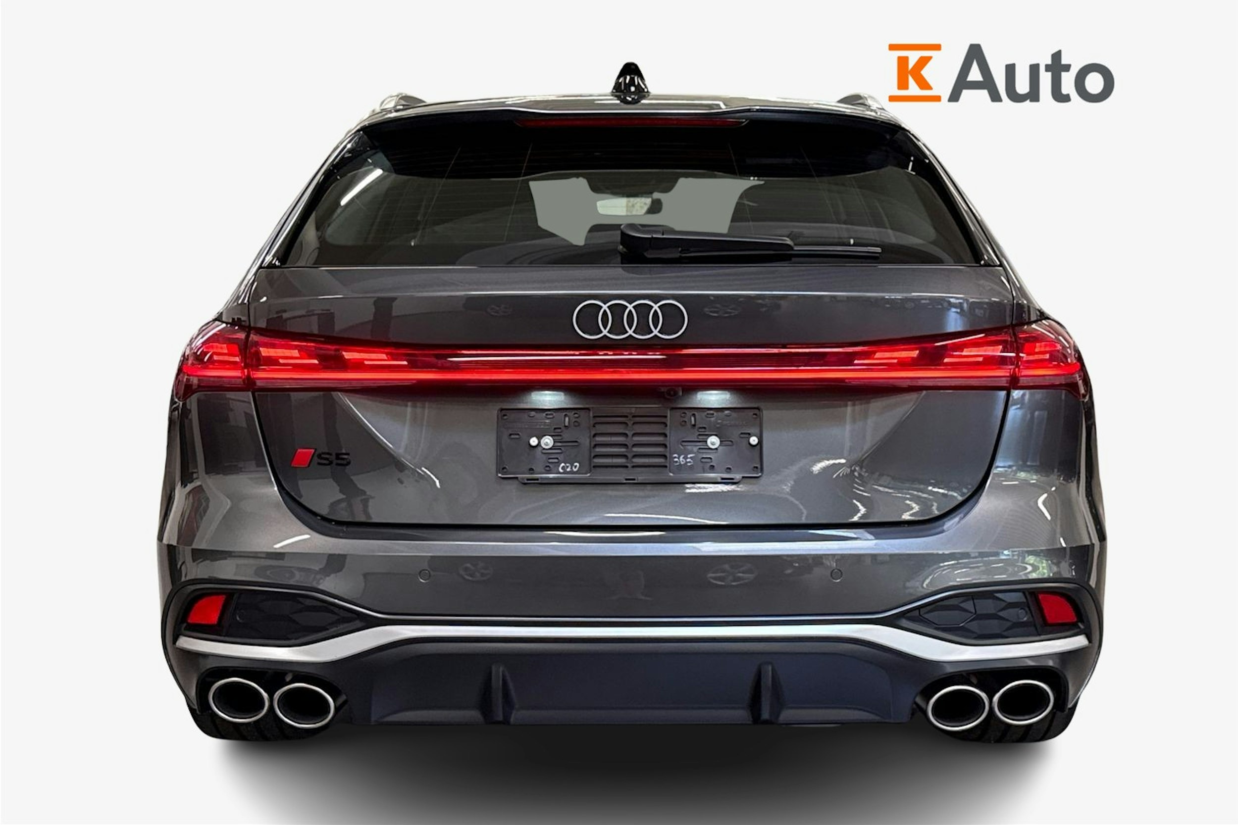 met. harmaa Audi S5 2025 kuva 3.