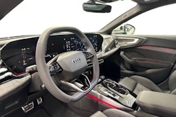 met. harmaa Audi S5 2025 kuva 6.