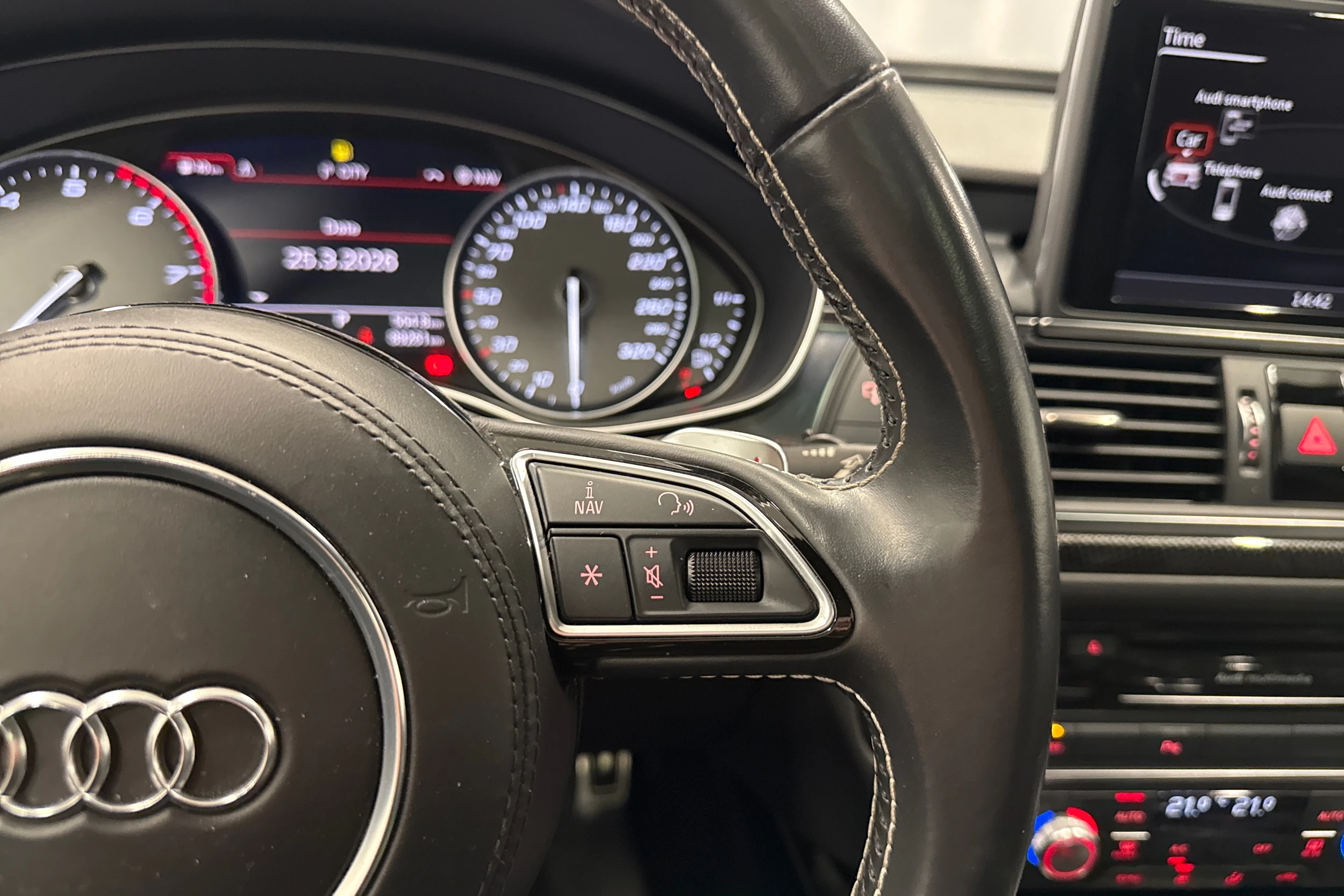 sininen Audi S6 2018 kuva 12.