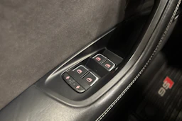 sininen Audi S6 2018 kuva 13.
