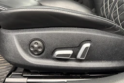 sininen Audi S6 2018 kuva 28.