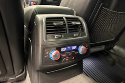sininen Audi S6 2018 kuva 31.