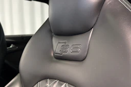 sininen Audi S6 2018 kuva 40.