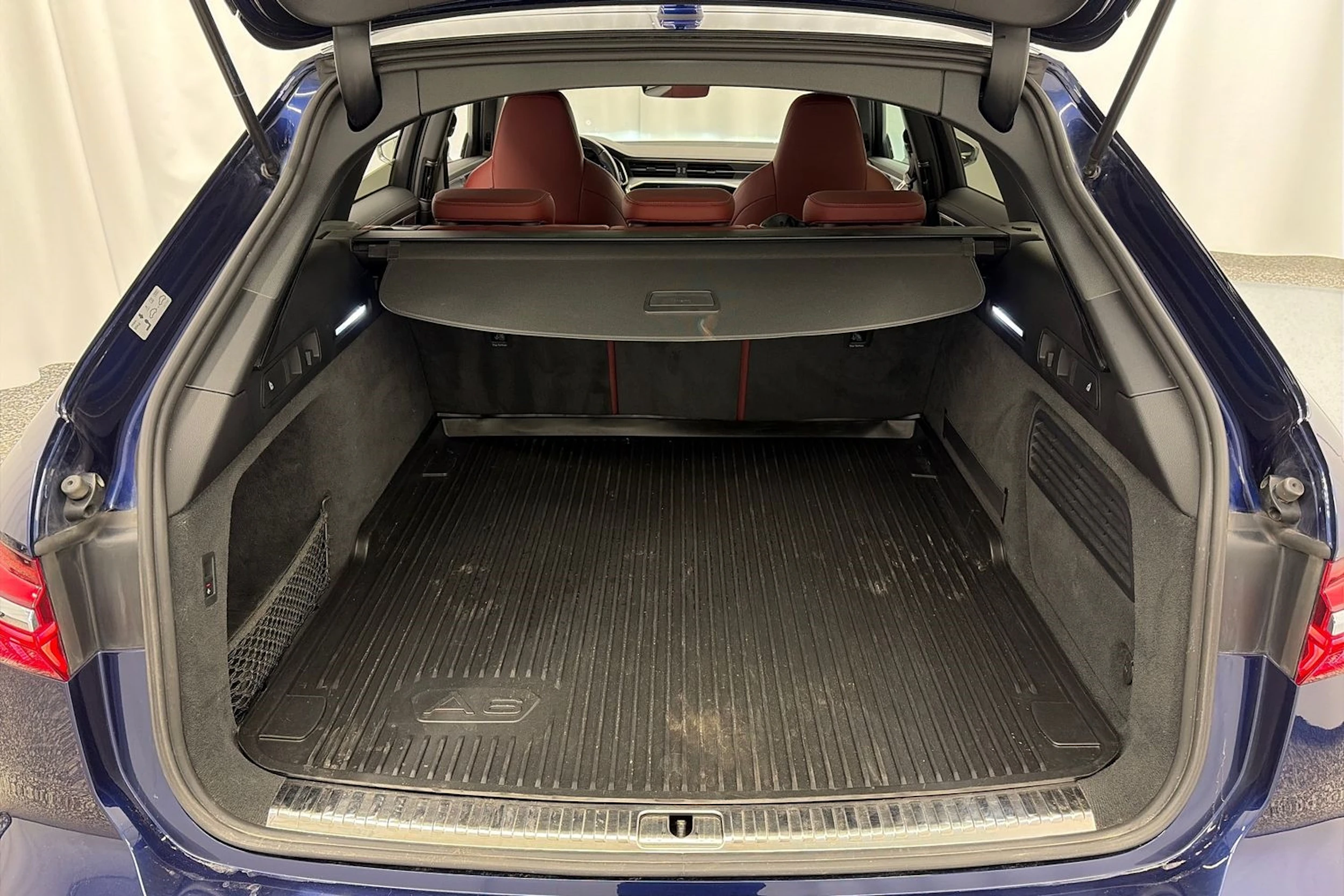 Sininen Audi S6 2020 kuva 15.