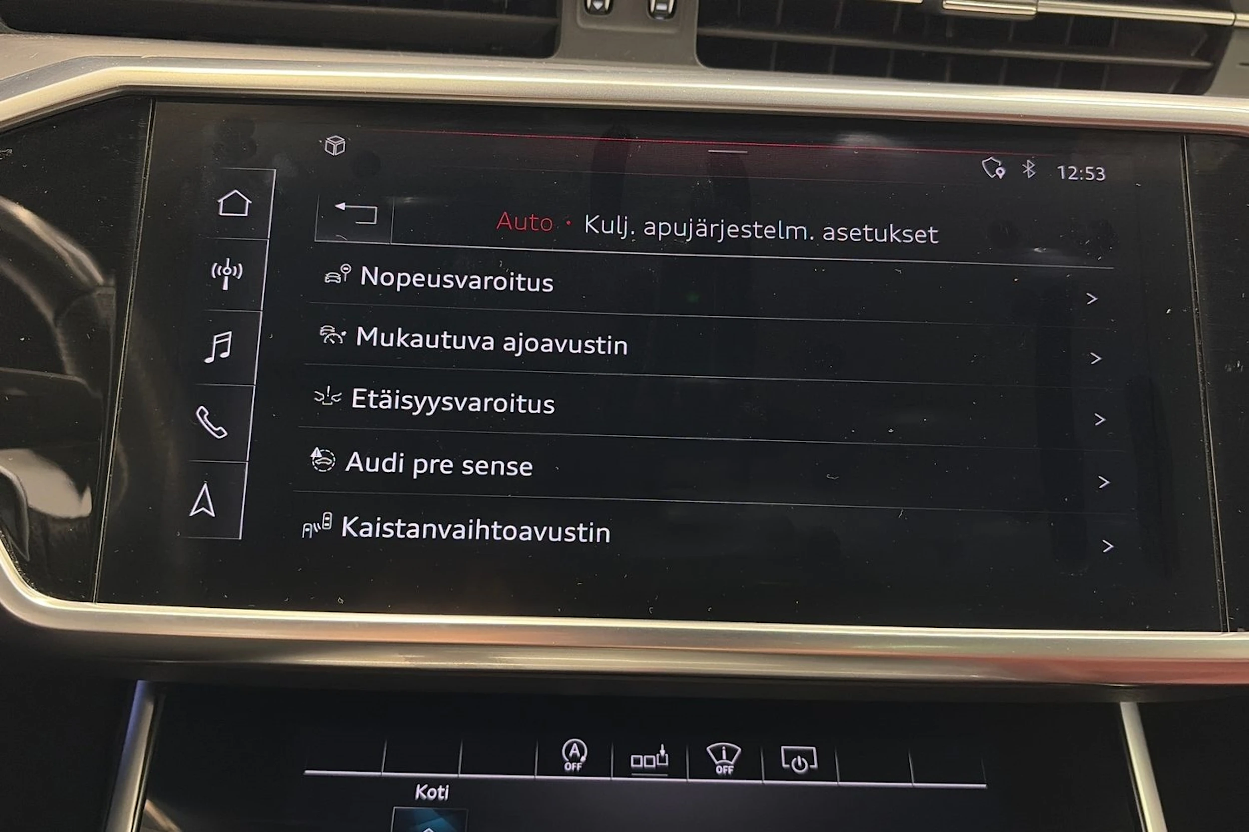 Sininen Audi S6 2020 kuva 30.
