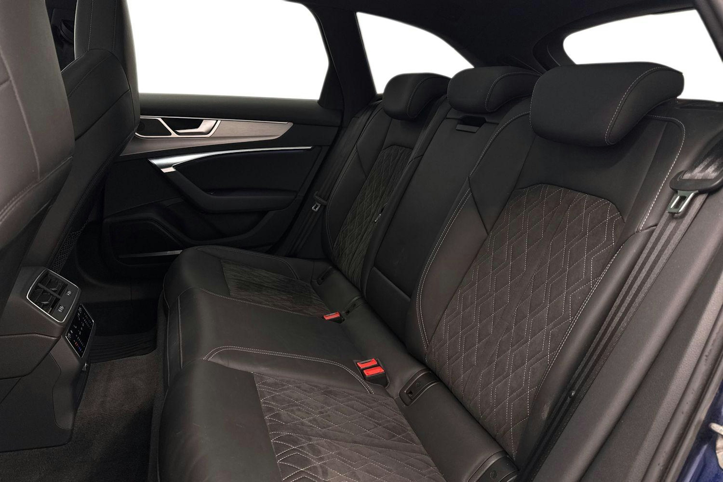 Sininen Audi S6 2021 kuva 8.