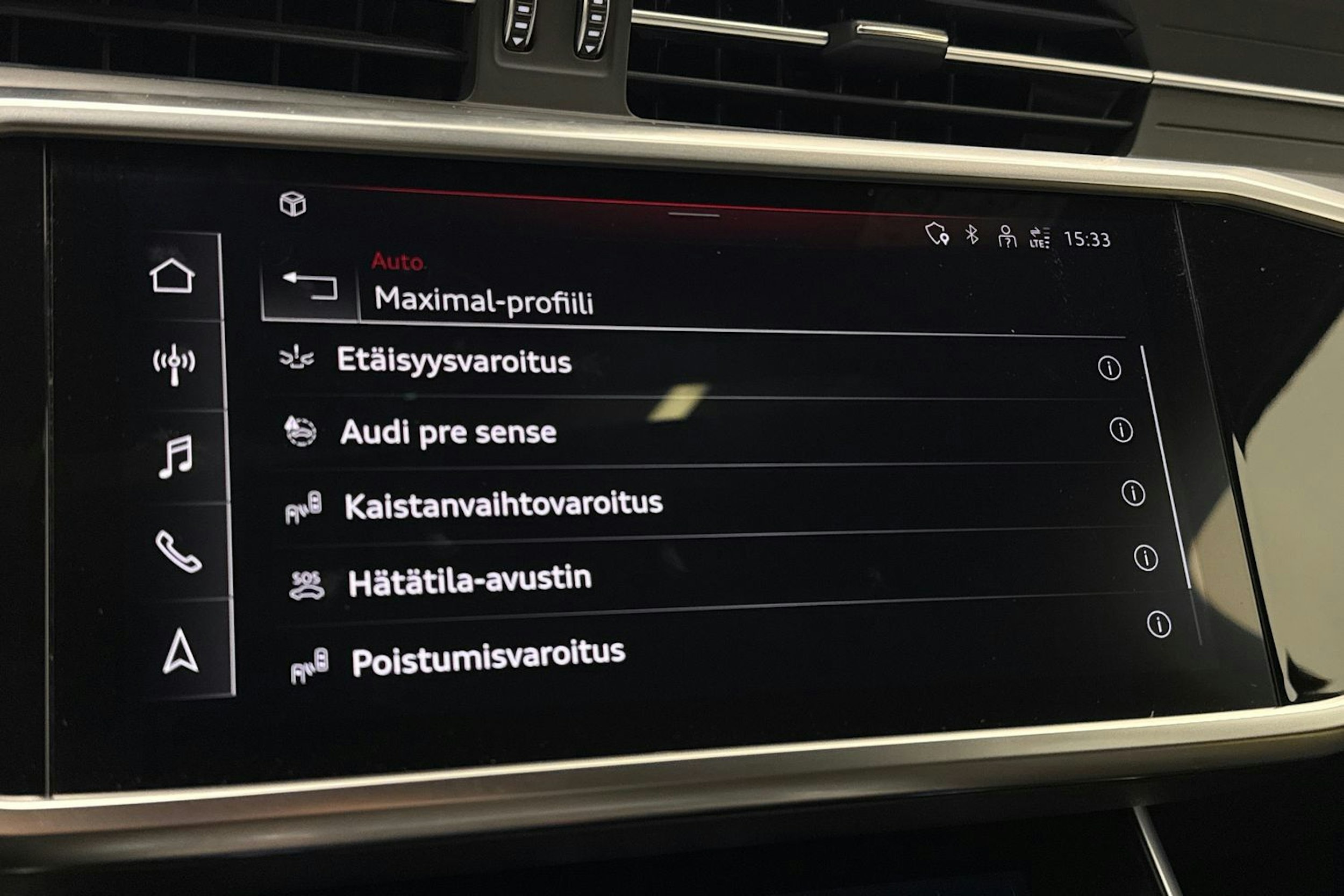 Sininen Audi S6 2021 kuva 29.
