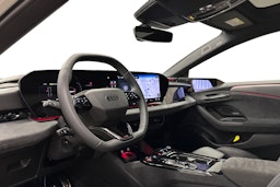 beige Audi S6 e-tron 2025 kuva 7.