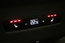 beige Audi S6 e-tron 2025 kuva 15.