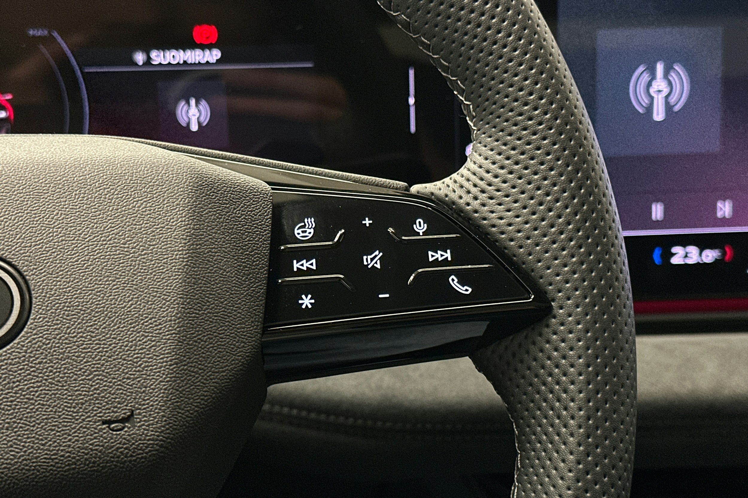 beige Audi S6 e-tron 2025 kuva 23.