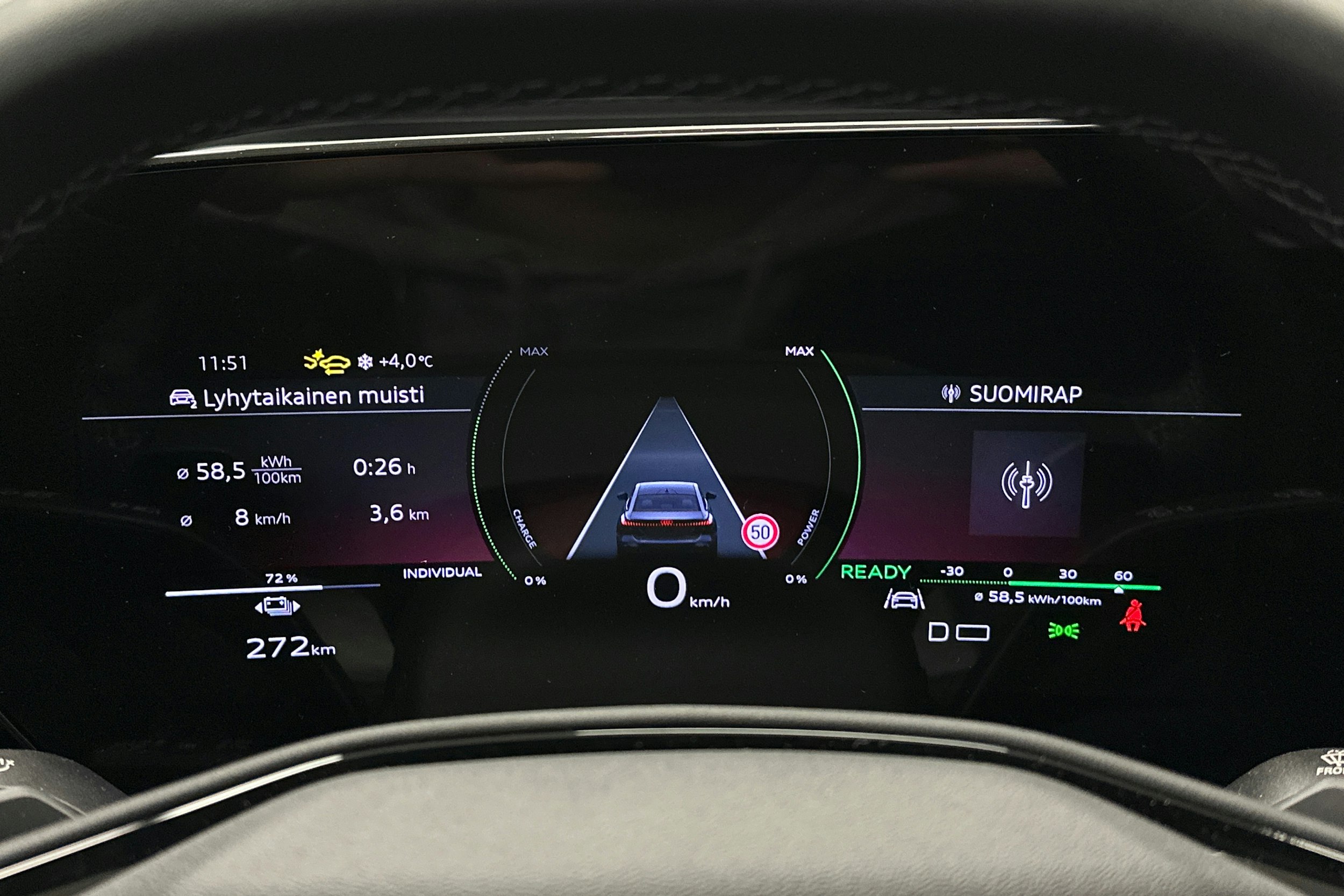 beige Audi S6 e-tron 2025 kuva 26.