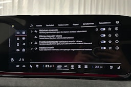 beige Audi S6 e-tron 2025 kuva 35.