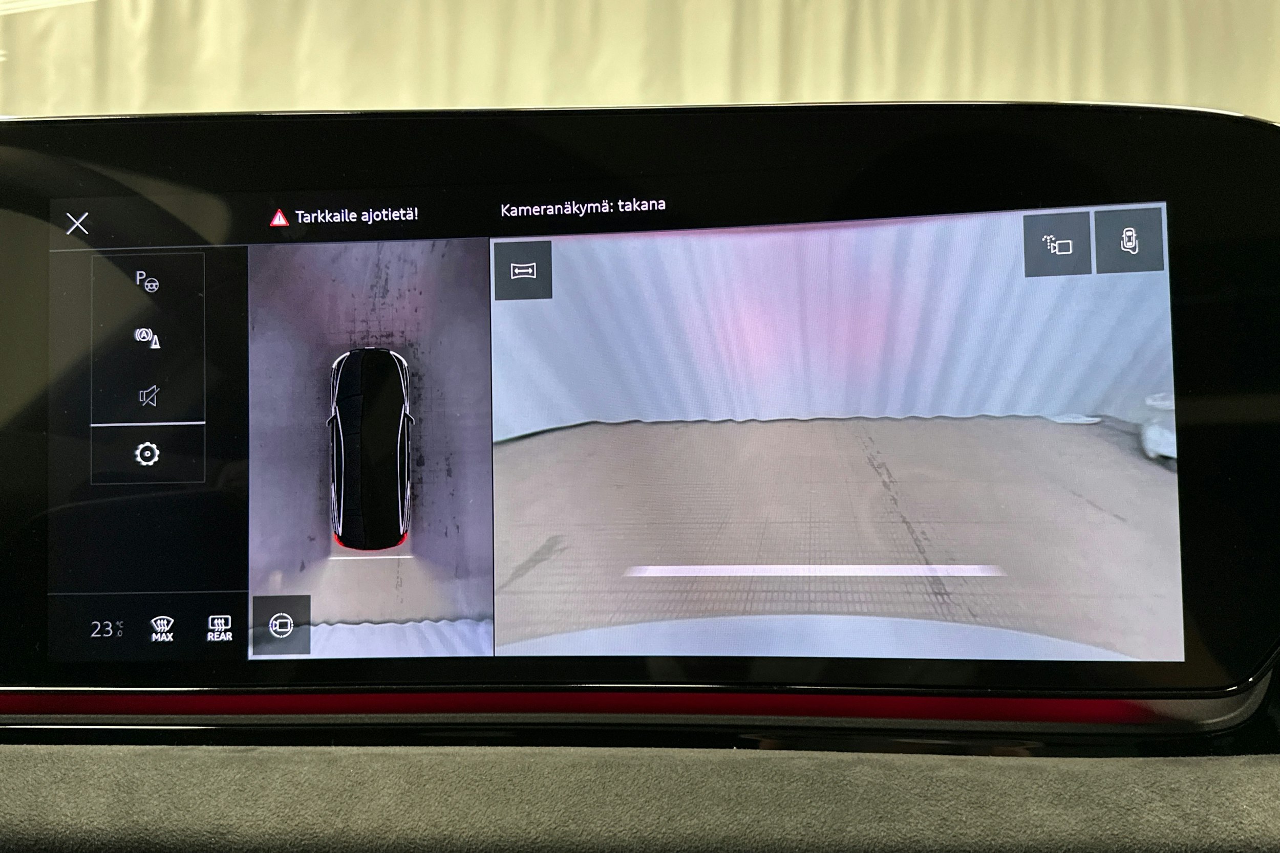 beige Audi S6 e-tron 2025 kuva 38.