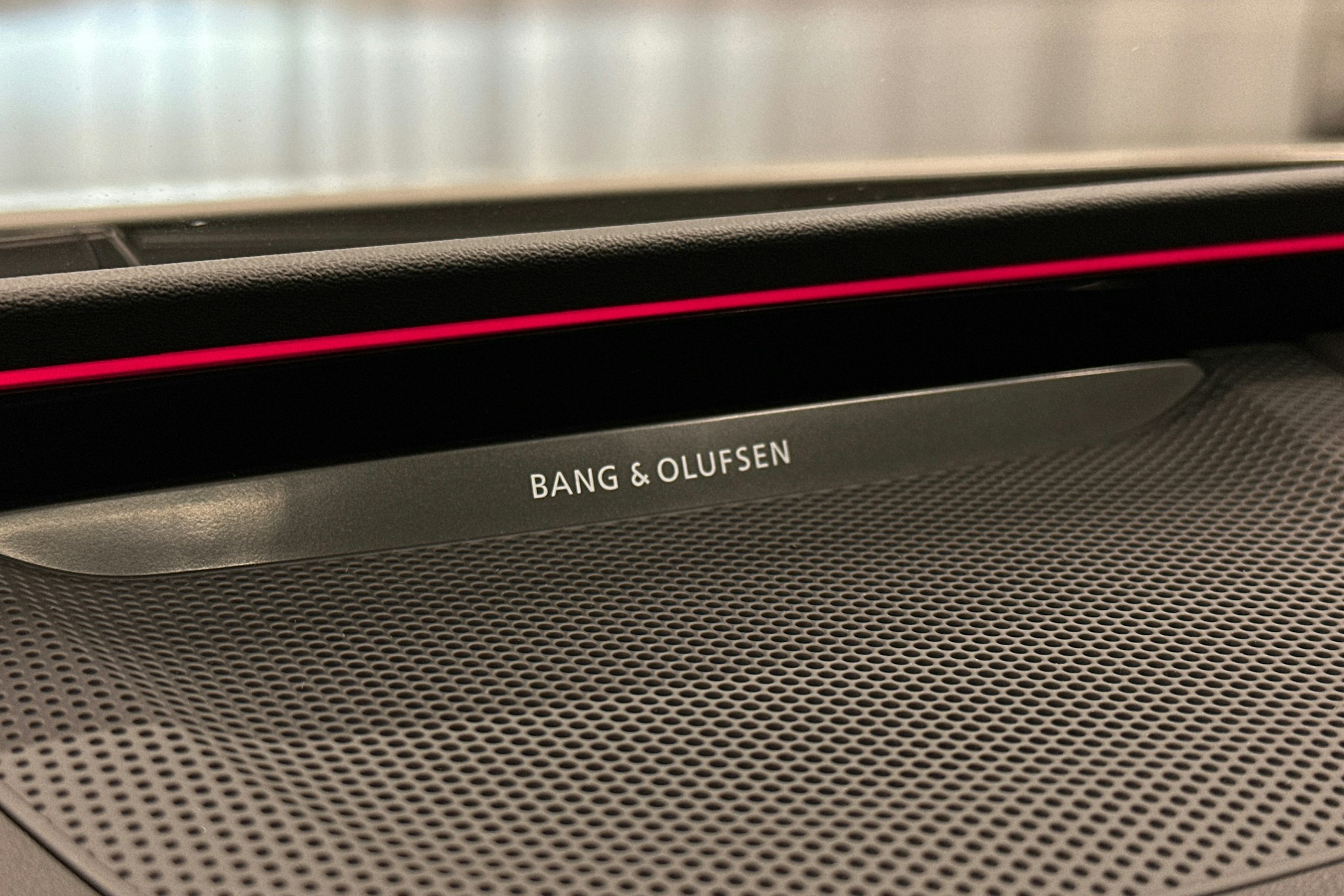 beige Audi S6 e-tron 2025 kuva 41.