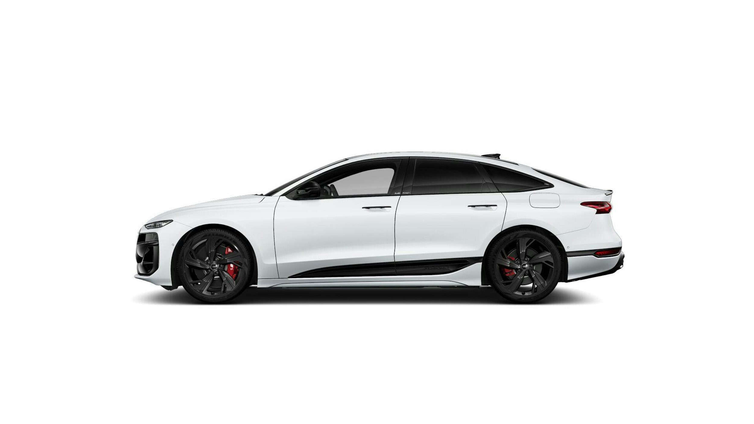 valkoinen Audi S6 e-tron 2025 kuva 2.