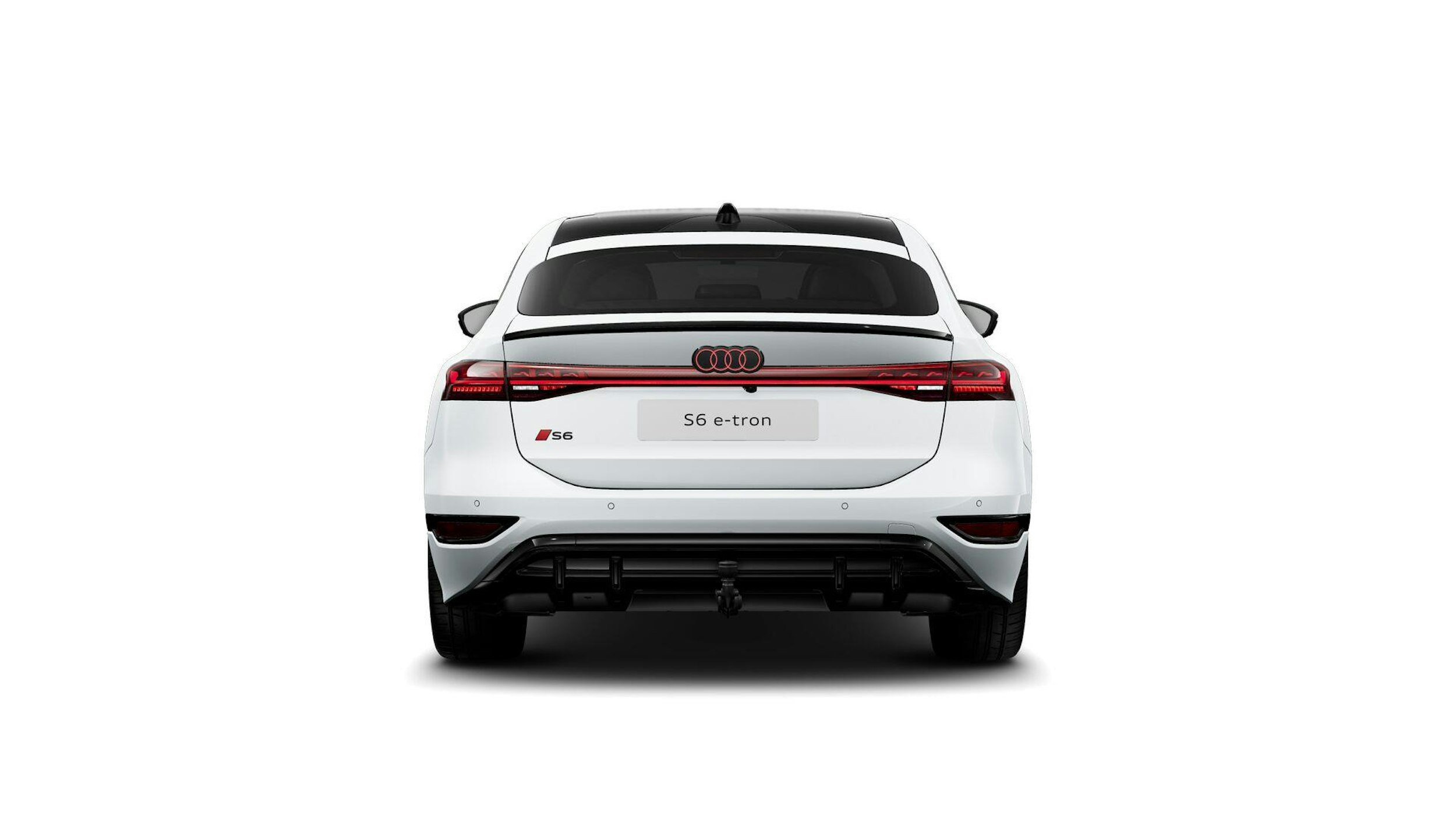 valkoinen Audi S6 e-tron 2025 kuva 4.