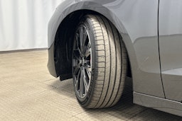 harmaa Audi S6 e-tron 2025 kuva 12.