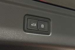 harmaa Audi S6 e-tron 2025 kuva 14.
