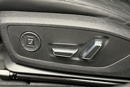 harmaa Audi S6 e-tron 2025 kuva 16.