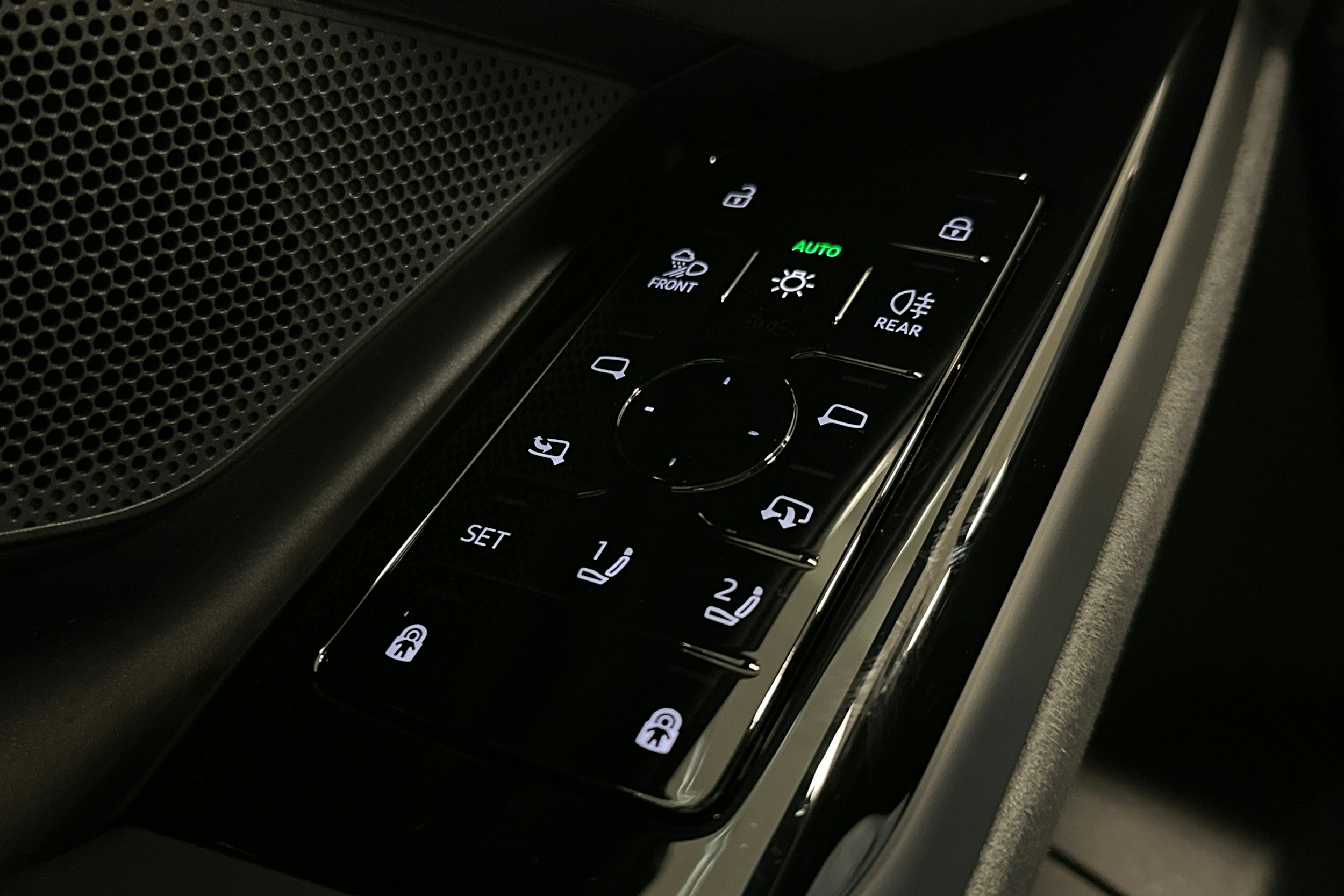harmaa Audi S6 e-tron 2025 kuva 17.