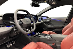 beige Audi S6 e-tron 2025 kuva 7.