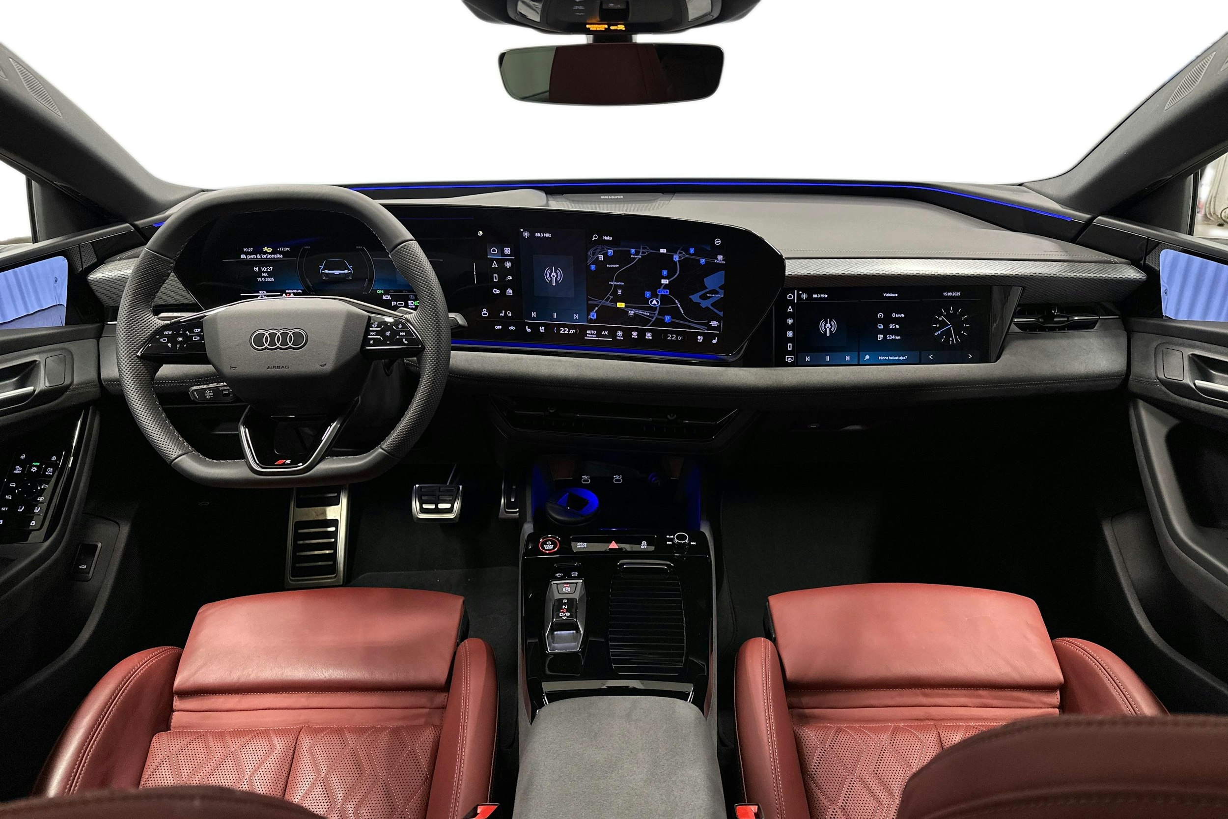 beige Audi S6 e-tron 2025 kuva 9.