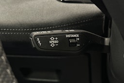 beige Audi S6 e-tron 2025 kuva 23.