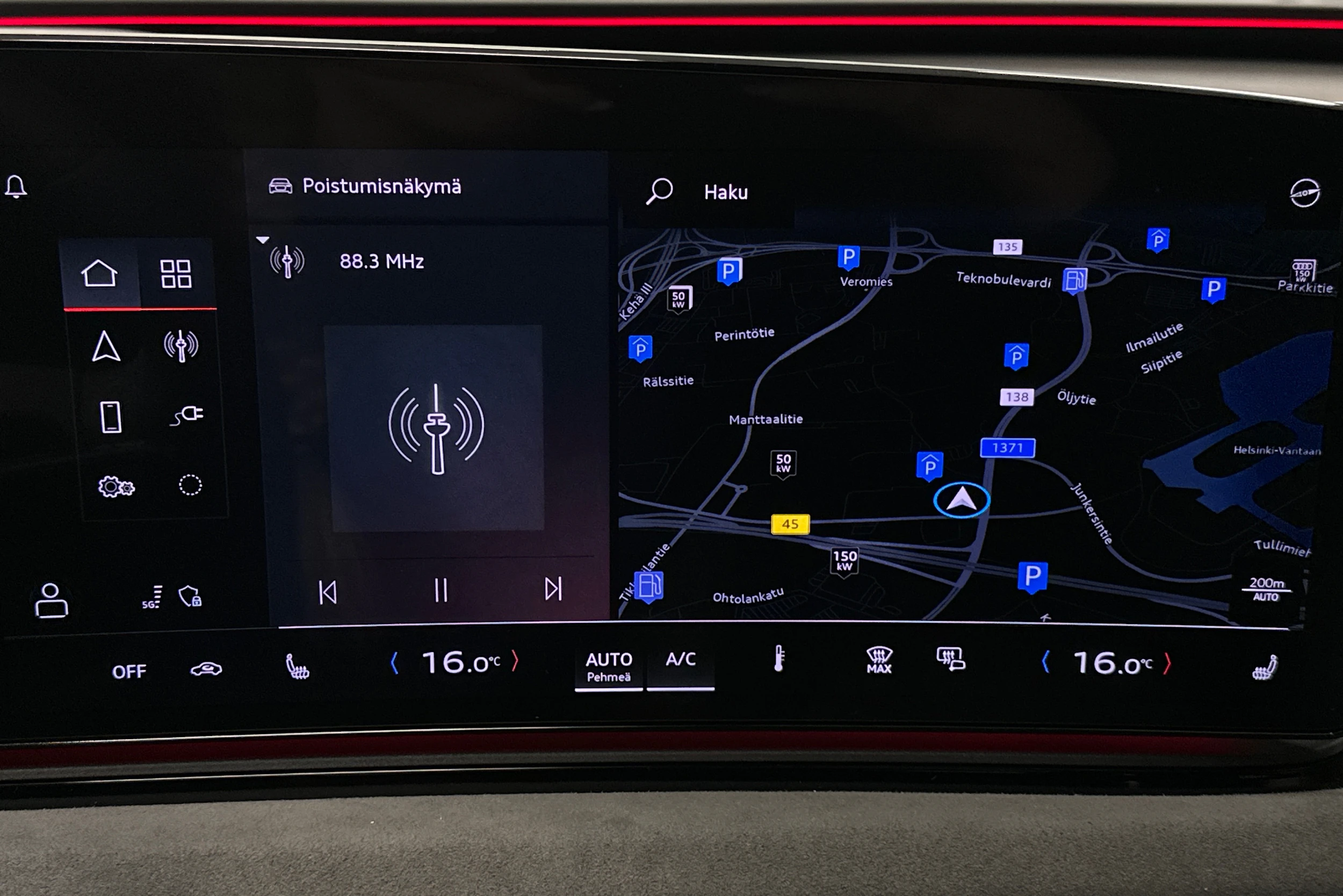 musta Audi S6 e-tron 2025 kuva 18.