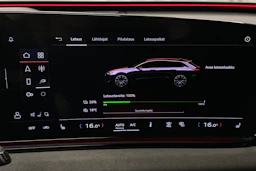 musta Audi S6 e-tron 2025 kuva 25.