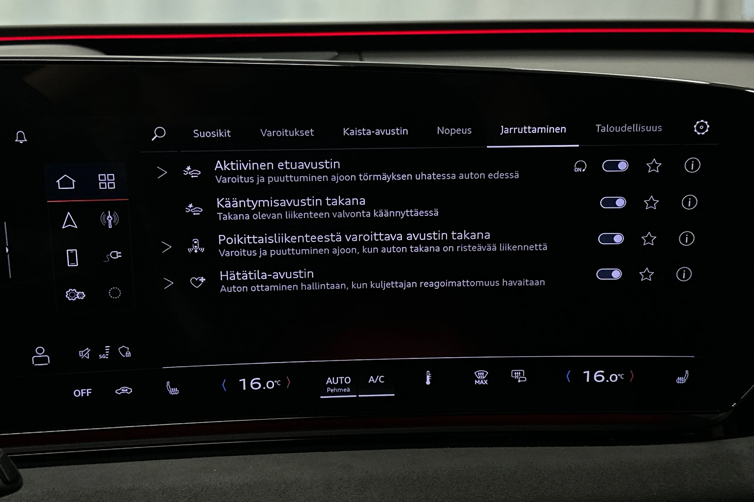 musta Audi S6 e-tron 2025 kuva 29.