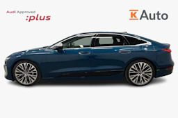 sininen Audi S6 e-tron 2025 kuva 5.