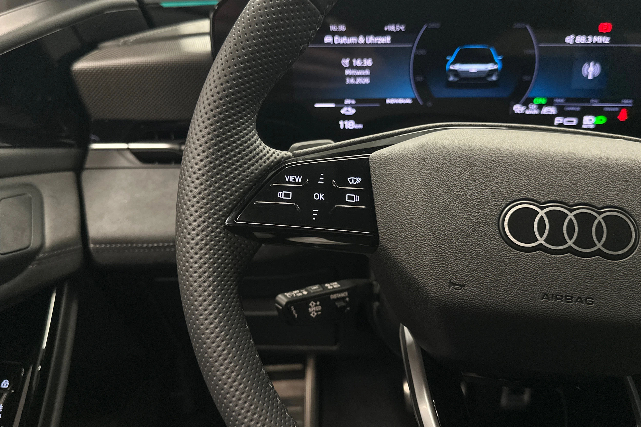 sininen Audi S6 e-tron 2025 kuva 11.